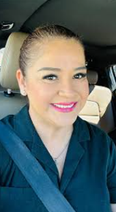 <em>Jholanda M.</em>